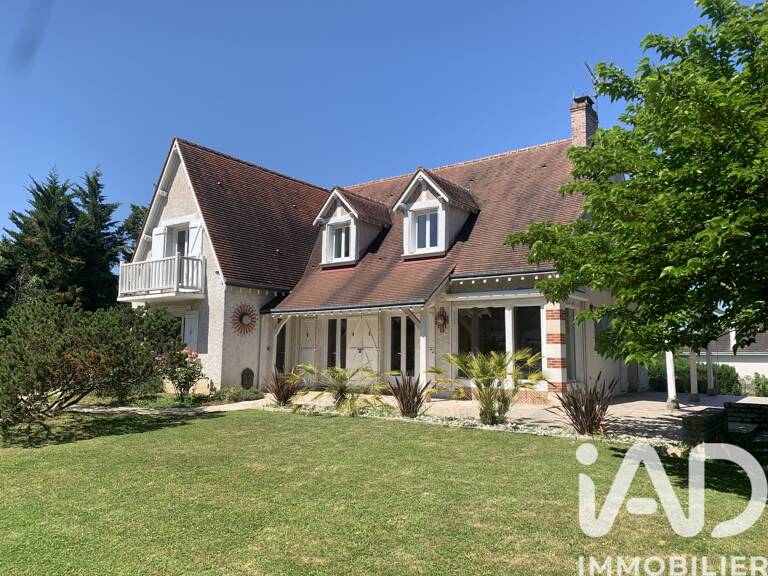 Vente Maison/villa 8 pièces — photo 1