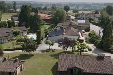 Maison 18 pièces 551200 €