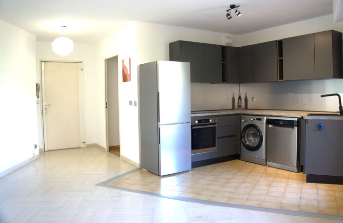 NICE OUEST Corniche Fleurie - Vaste 2Pièces 52 m2 avec terra — photo 5