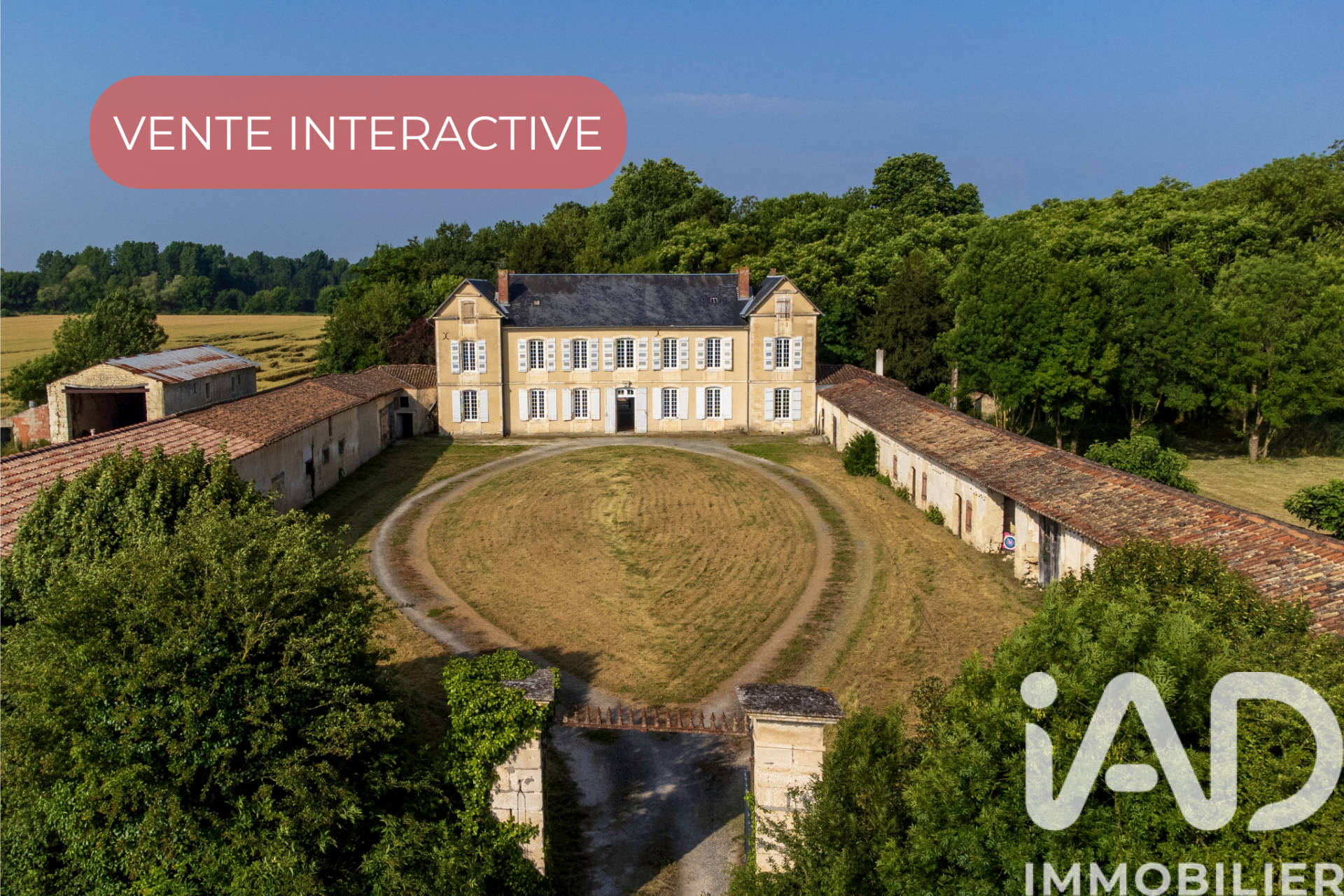 Mauze-Sur-Le-Mignon - 540m² - 14p. - 8ch.