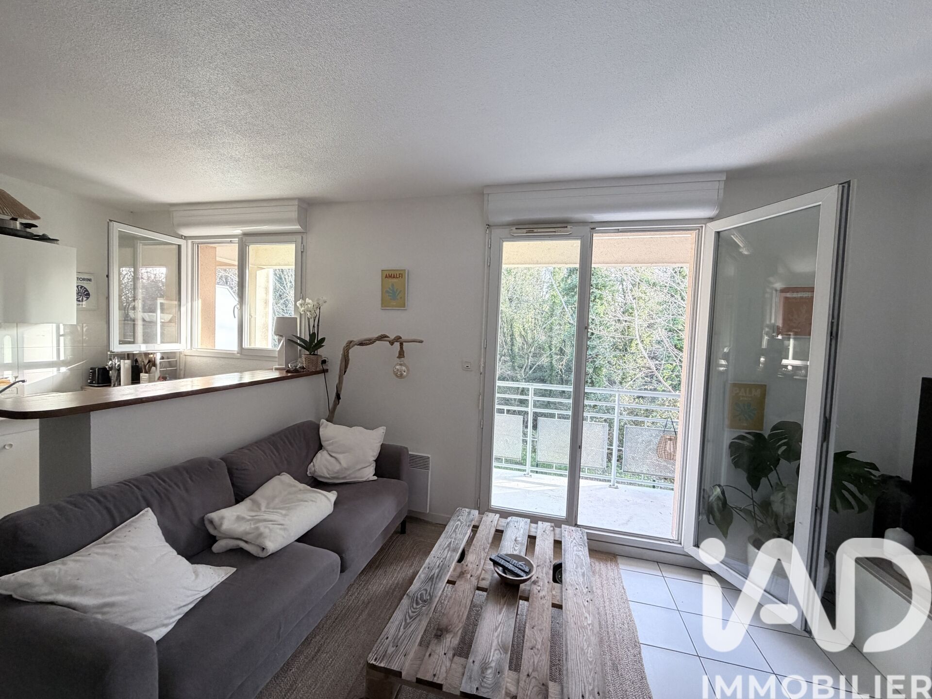 Salles - 45m² - 2p. - 1ch.