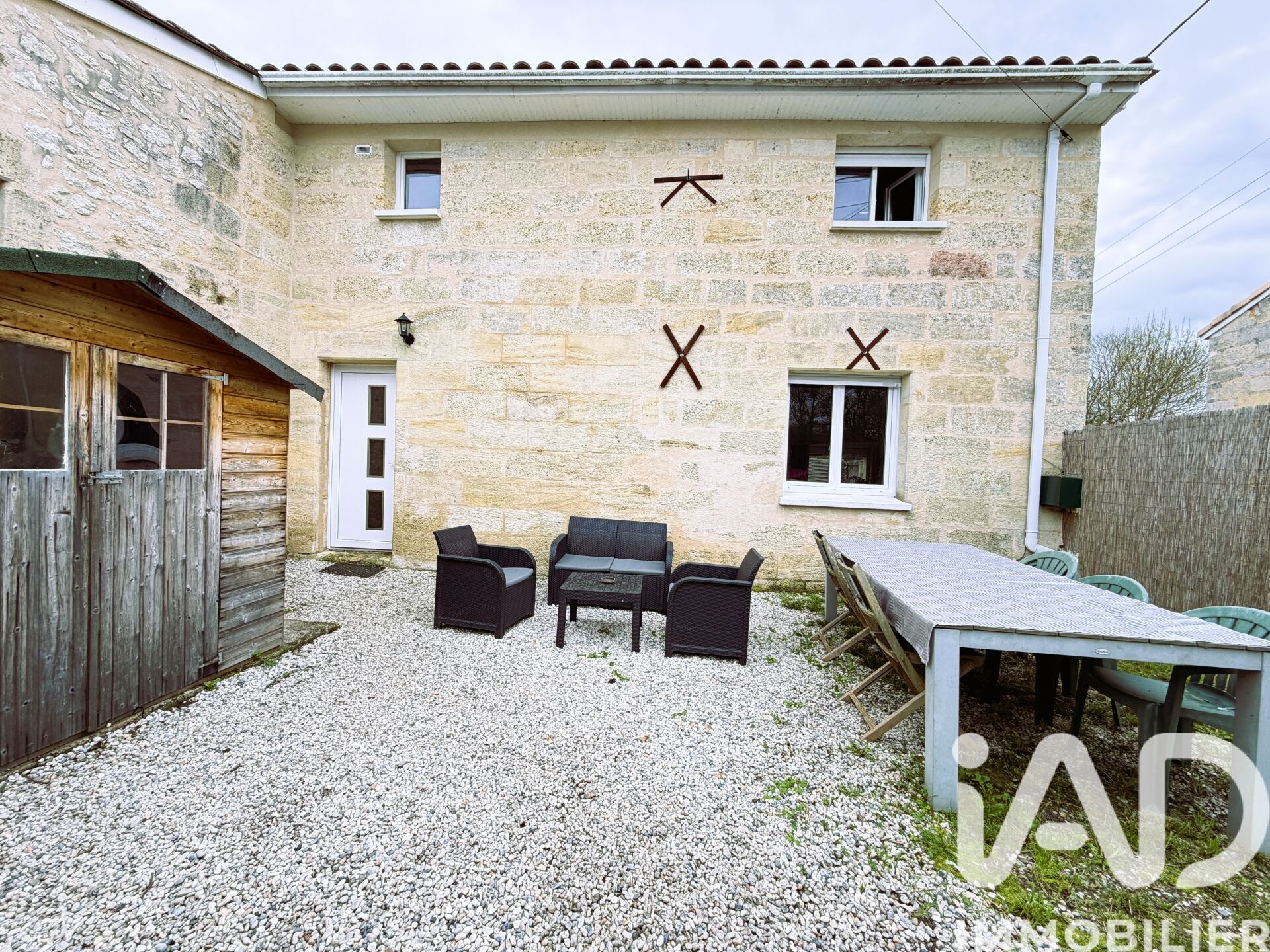 St-Denis-De-Pile - 89m² - 4p. - 3ch.