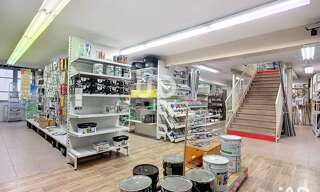 Commerce  550 m² à vendre à Caylus (82160)