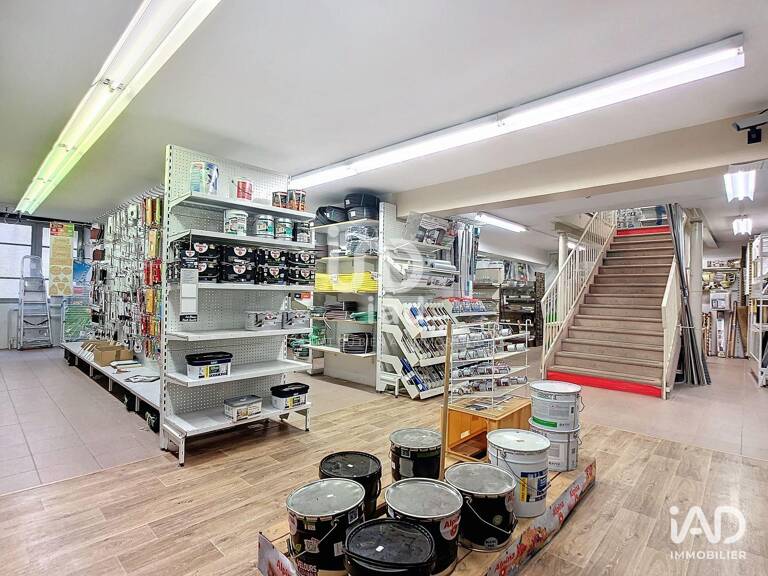Vente Boutique/Local commercial 550 m&sup2; — photo 1