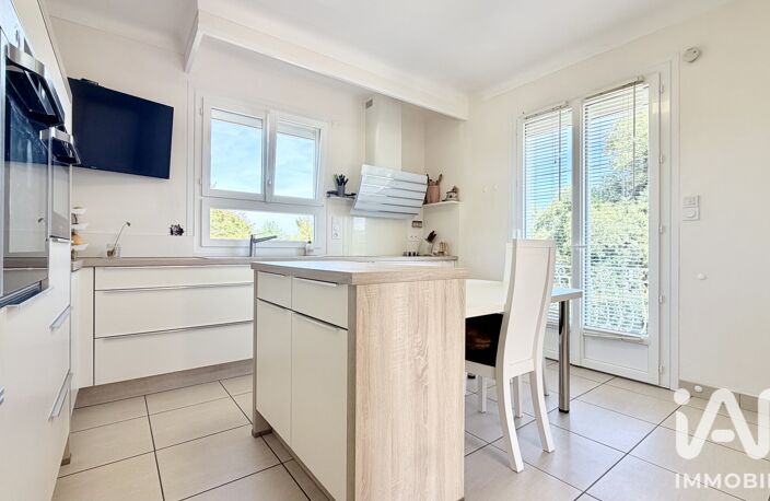 Vente Maison/villa 8 pièces — photo 2