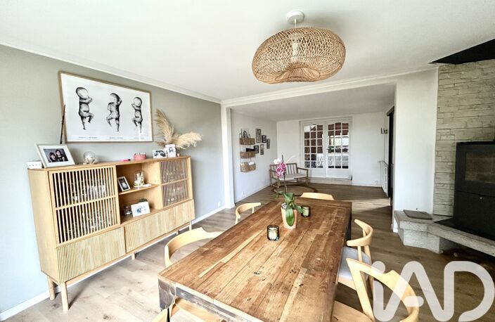 Vente Maison/villa 8 pièces — photo 2