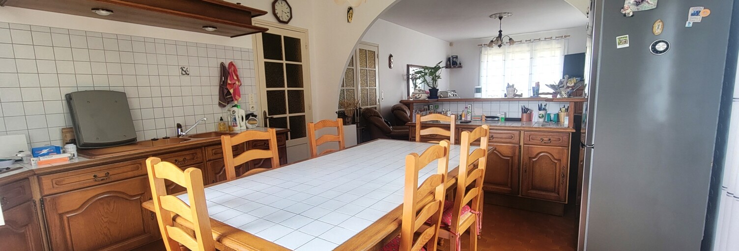 Maison 5 Pièces 180 m² à vendre à Pisany (17600)