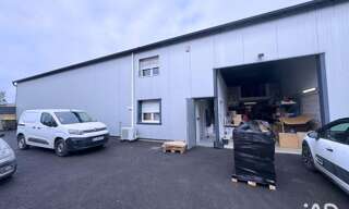 Commerce  204 m² à louer à Varennes-Jarcy (91480)