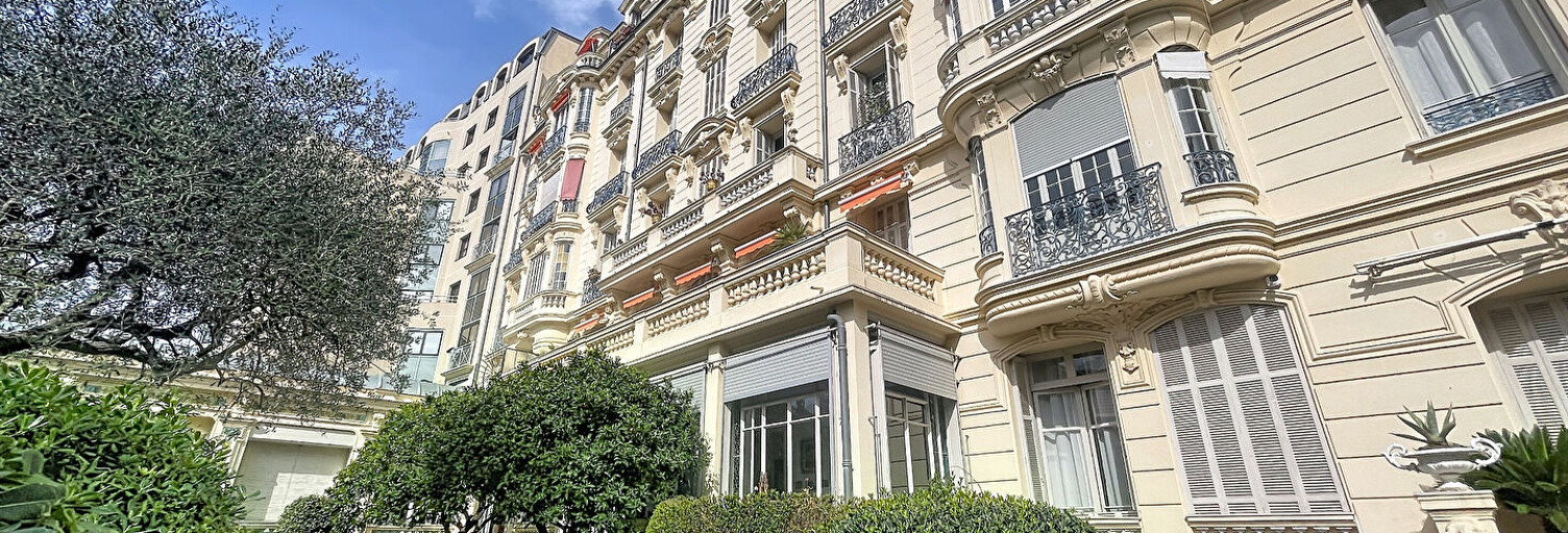 Appartement 1 Pièce 67 m² à vendre à Nice (06000)