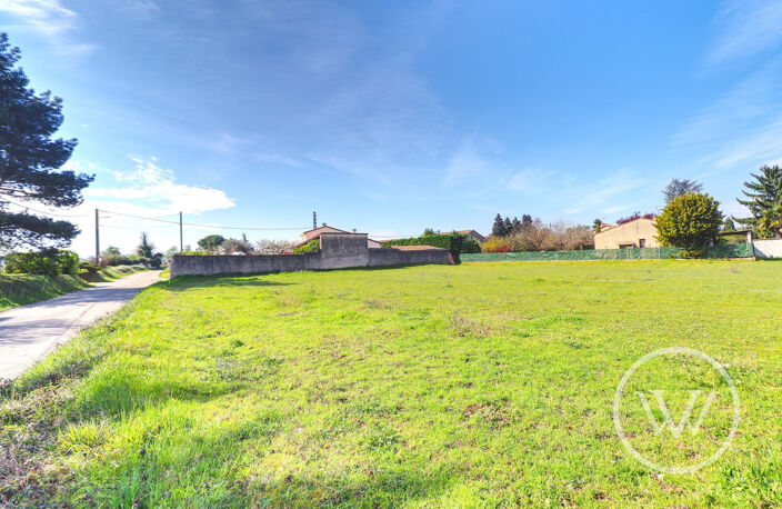 Terrain constructible de 1092m² à Montmeyran — photo 4