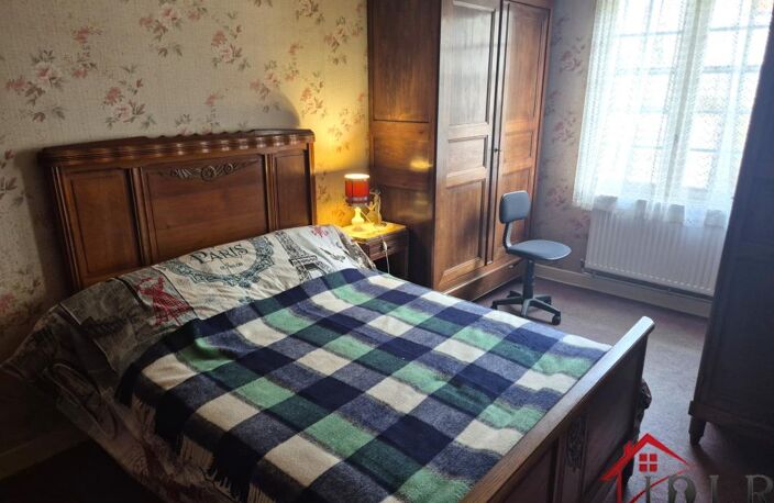 Plain-pied à moderniser de 100m2 avec potentiel 3 chambres — photo 2