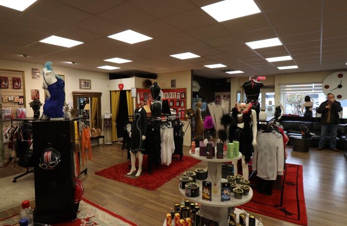 Fonds de commerce  belle Boutique érotique à vendre Proche de LA ROCHELLE (17) — photo 2