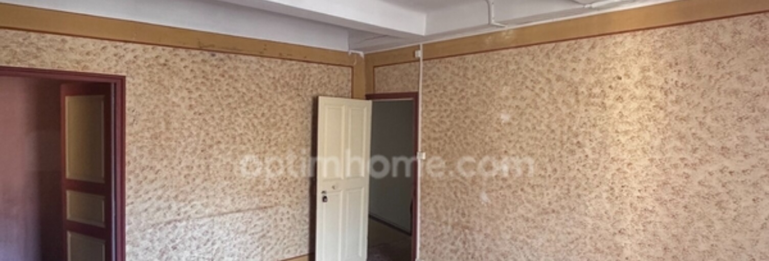 Maison 9 Pièces 210 m² à vendre à Collobrières (83610)