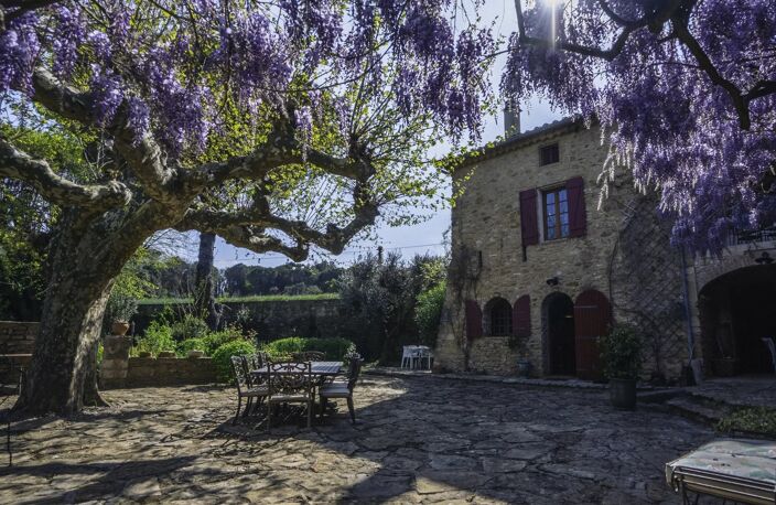 Magnifique Mas avec 1 gite, Authenticité, Charme et élégance, 2. — photo 2