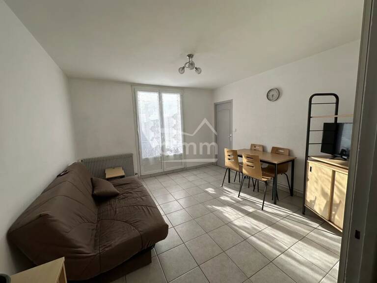 Appartement T3 Avec Balcon et Cave — photo 1
