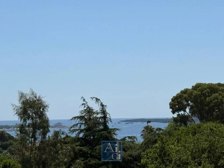 Cannes Croix des Gardes Vue Mer — photo 1