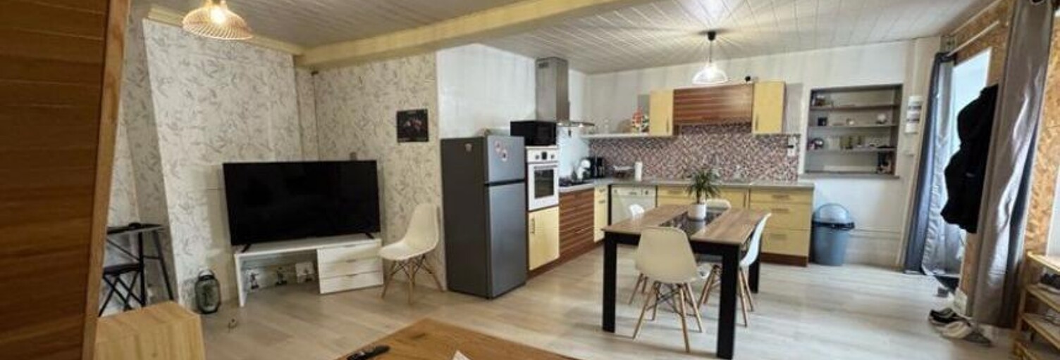 Appartement 1 Pièce 45 m² à louer à Anglade (33390)