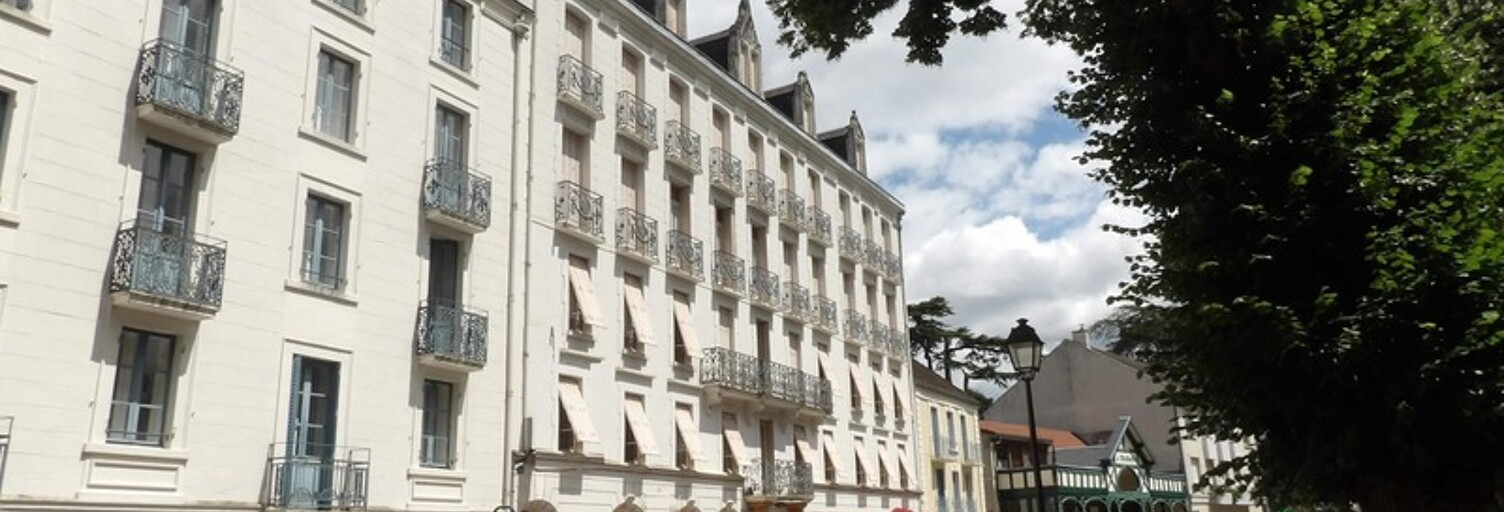 Immeuble  672 m² à vendre à Néris-les-Bains (03310)