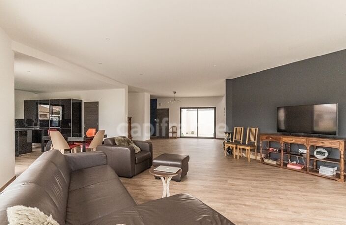 Villa d'architecte  20km de CARCASSONNE de 186,80m2 habitable sur terrain de 1926m2 — photo 3