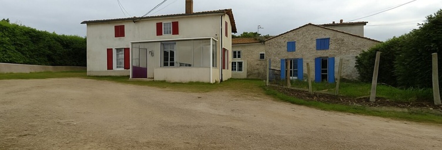 Maison 10 Pièces 198 m² à vendre à Azay-le-Brûlé (79400)