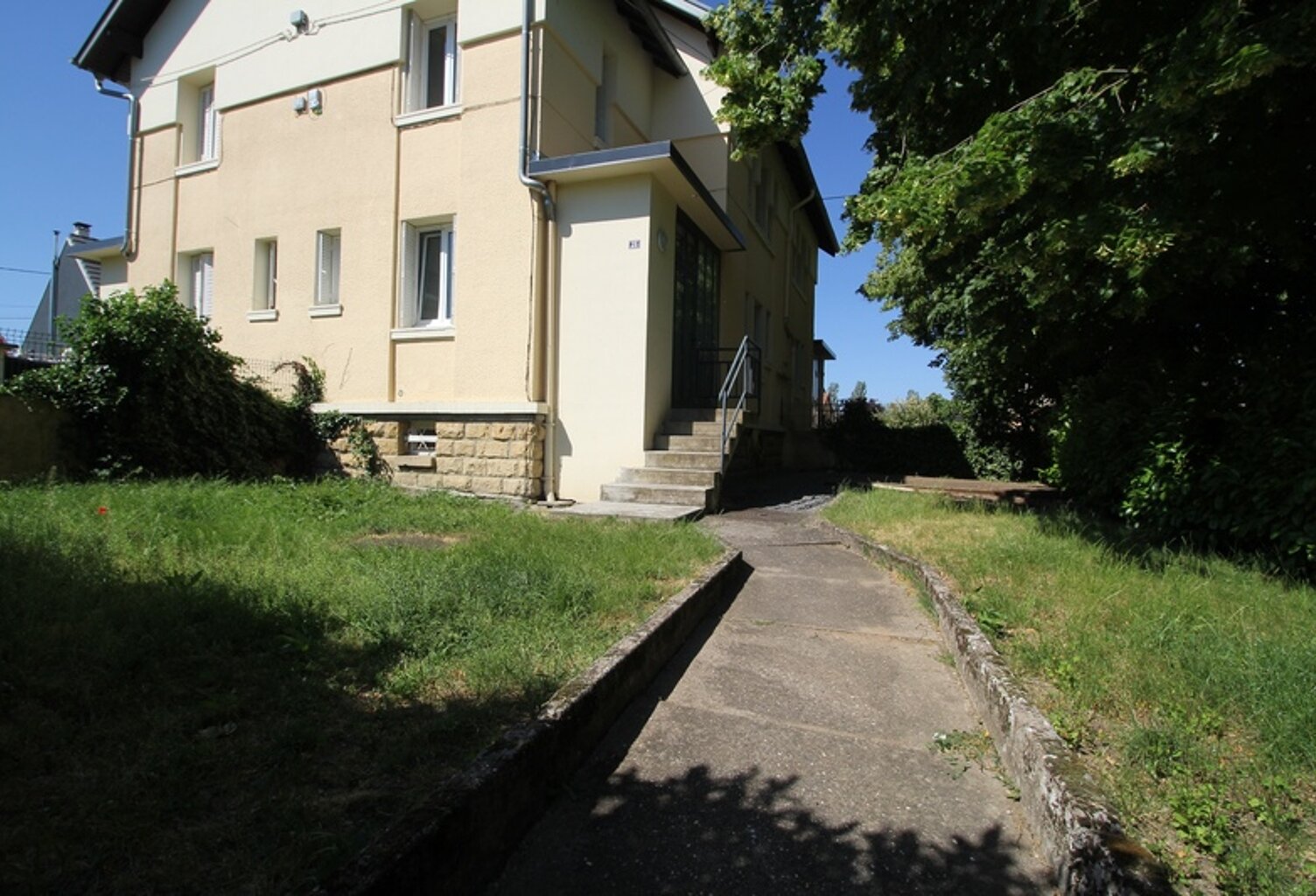 Maison mitoyenne à louer 4 pièces ZIMMING (57), 2 chambres, garage et jardin — photo 1