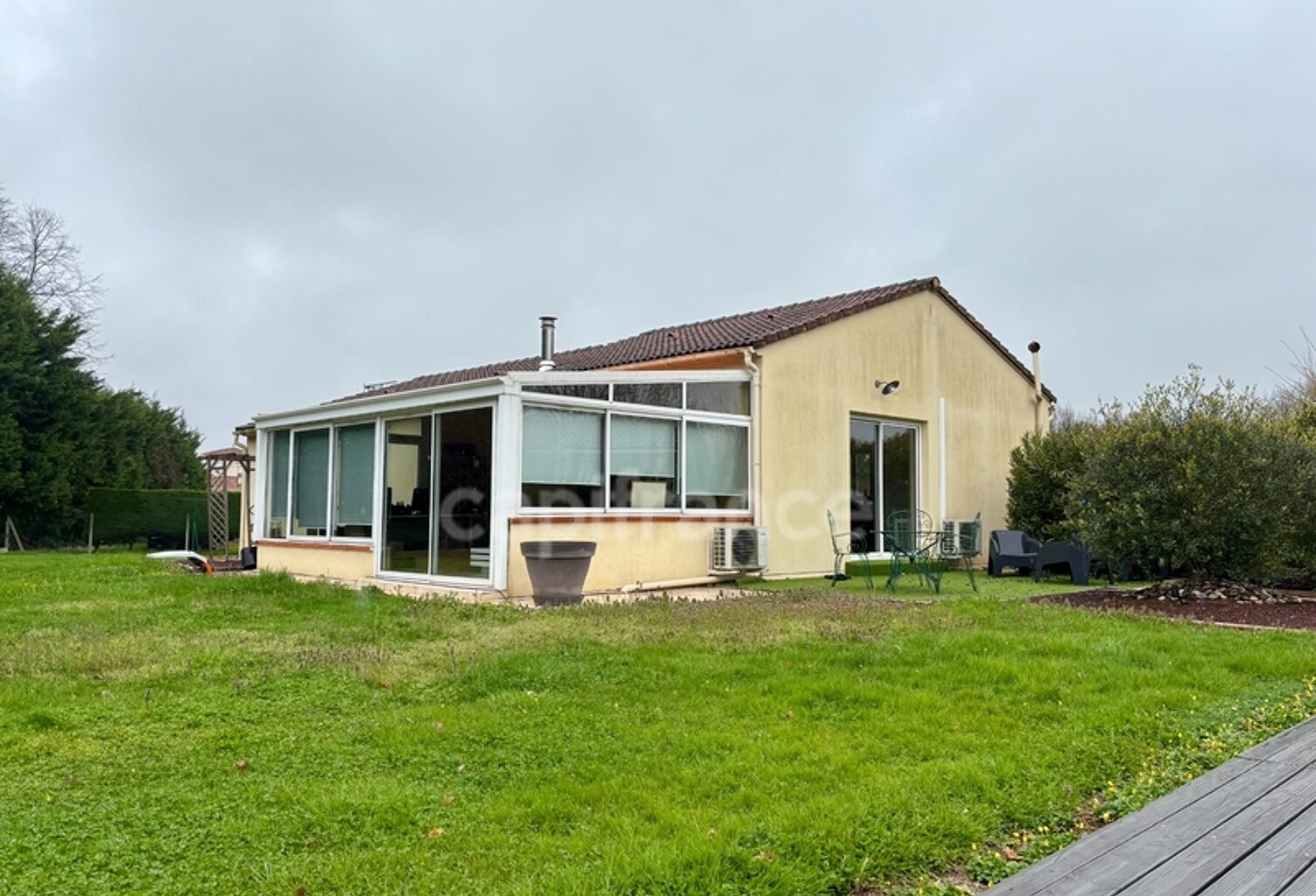 Belle maison de plain-pied avec piscine et terrain de 2000 m², au calme et sans vis-à-vis à Montauban (82) — photo 1
