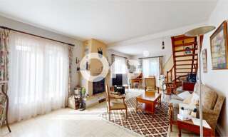 Maison 7 Pièces 200 m² à vendre à Bron (69500)