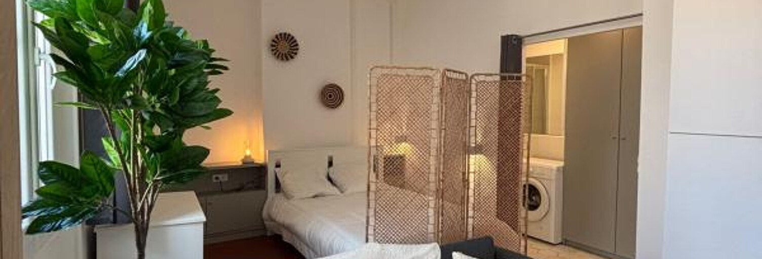 Appartement  28 m² à louer à Marseille 2 (13002)