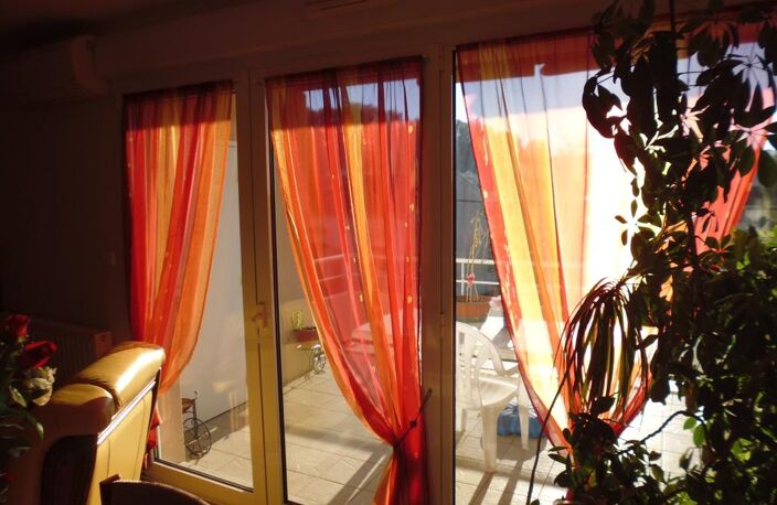 Appartement À Vendre — photo 2