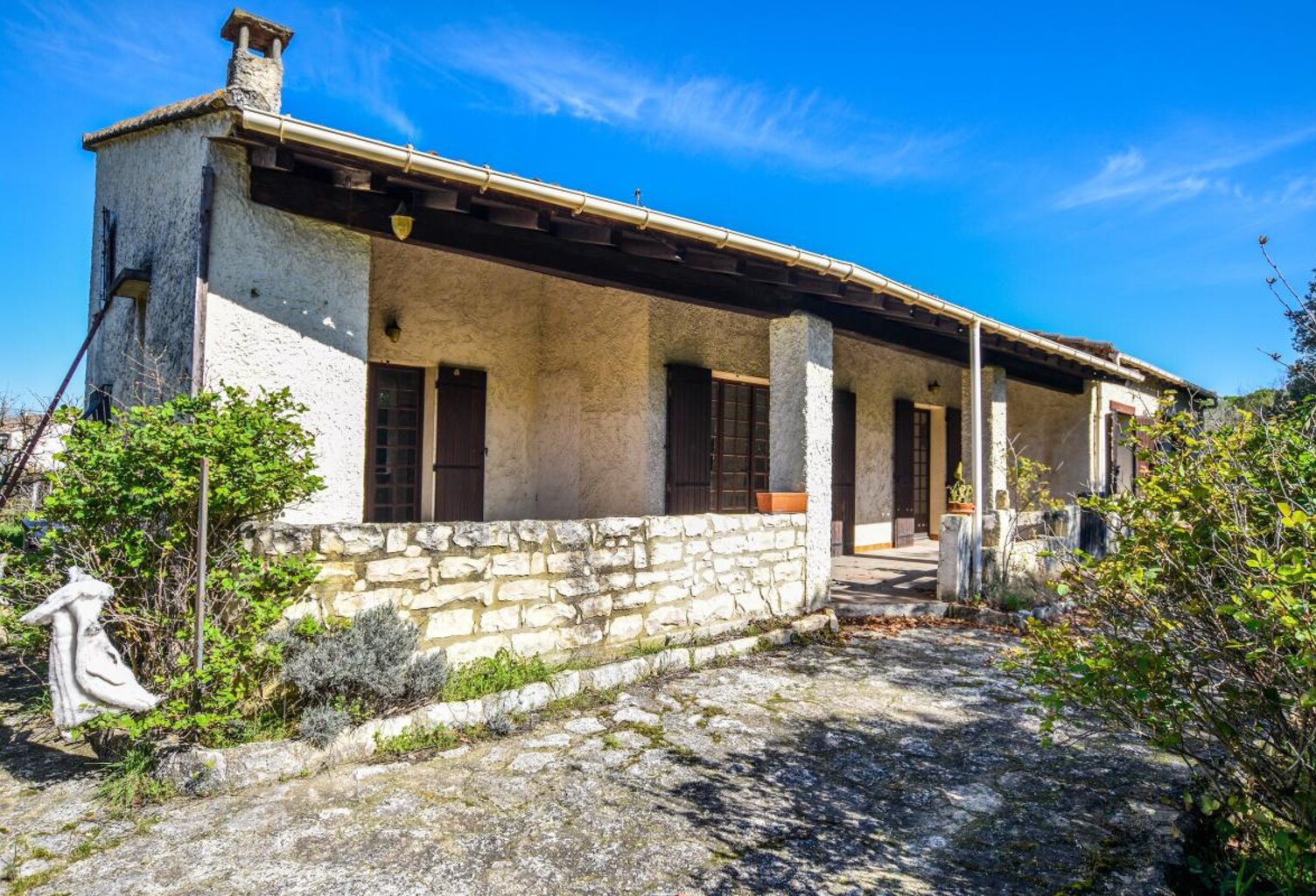 Maison à vendre à Rochefort du Gard, 4 chambres, grand terrain divisible, opportunité à ne pas manquer ! — photo 1