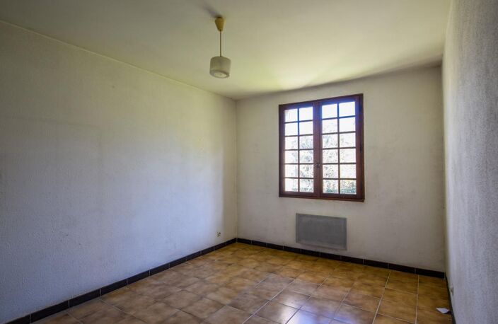 Maison à vendre à Rochefort du Gard, 4 chambres, grand terrain divisible, opportunité à ne pas manquer ! — photo 5