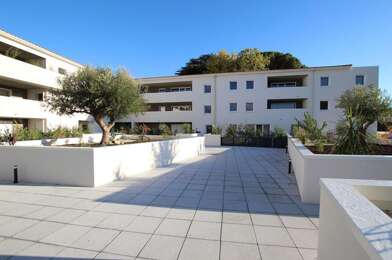 Appartement 3 pièces 287300 €