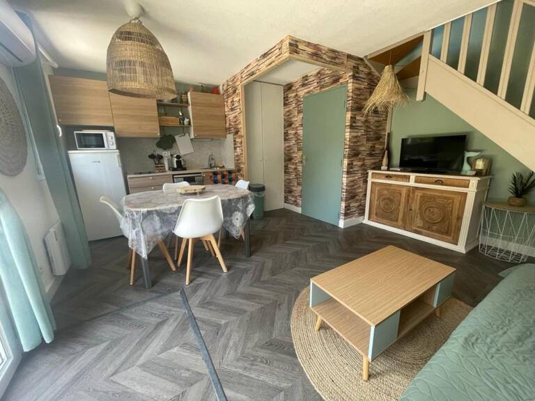 Maison À Vendre à Calvisson — photo 1