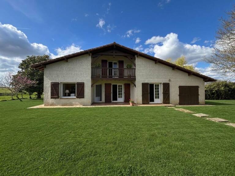Maison T5 de 142 m² + terrain détachable — photo 1