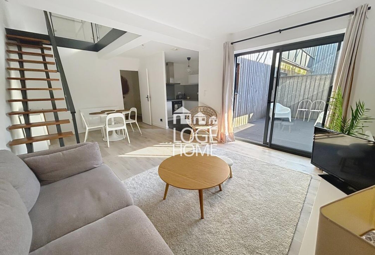 Appartement T3 + grande mezzanine et terrasse — photo 1
