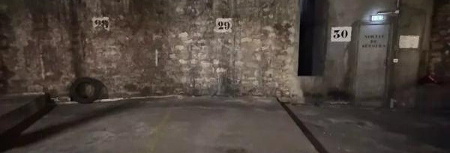 Garage   m² à vendre à Paris 11 (75011)