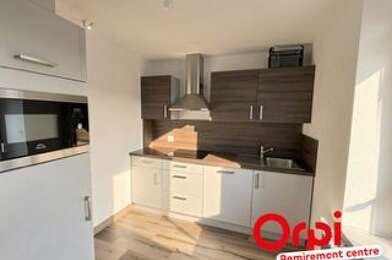 Appartement 3 pièces 590 €