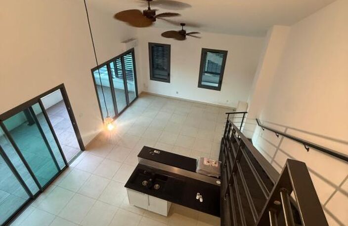 ERMITAGE-LES-BAINS - Rare - Duplex 3 chambres en rooftop à deux pas du Lagon — photo 5