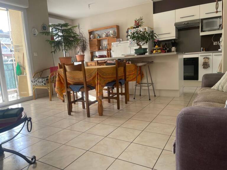 Appartement À Vendre — photo 1