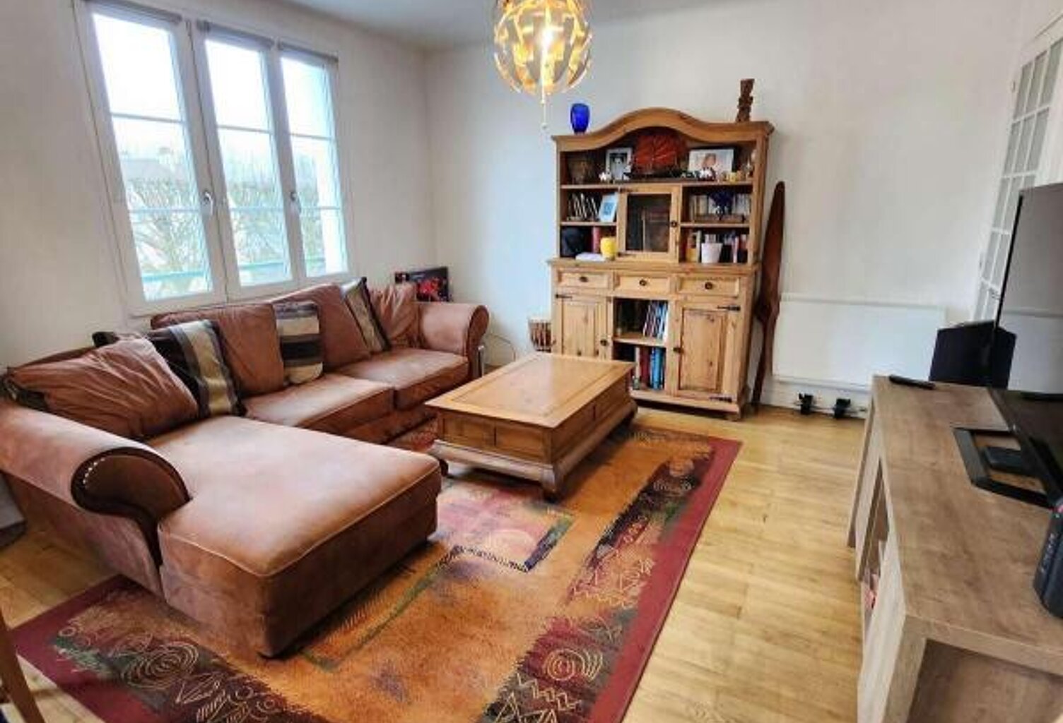 A 5 MIN DE LA GARE NORD A PIED, Appartement T3 de 61 m² avec garage — photo 1