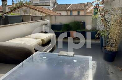 Appartement 3 pièces 890 €