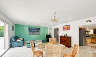 Maison 9 Pièces 253 m² à vendre à La Crau (83260)