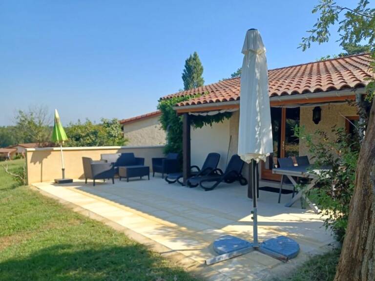 Maison dans un village de vacances à Gourdon — photo 1