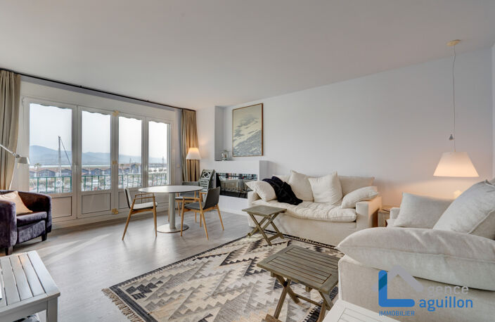 MAGNIFIQUE 3 PIECES QUARTIER PLAGE AVEC VUE SUR LA BAIE/PORT — photo 3