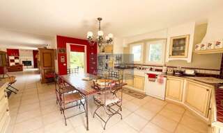 Maison 8 Pièces 224 m² à vendre à Apt (84400)