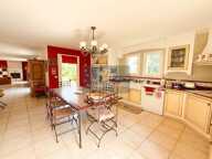 Villa contemporaine de 224 m² avec piscine à Apt — photo 2