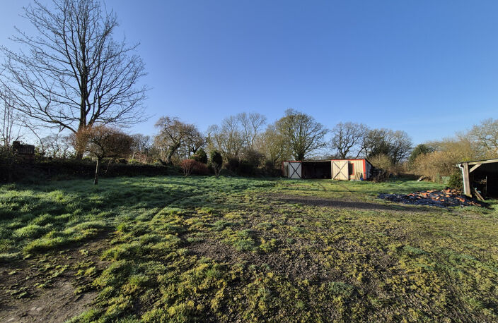 Corps de ferme authentique de 110 m2 plus annexes   3 879 m2 — photo 3