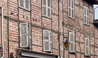 Immeuble  165 m² à vendre à Bâgé-le-Châtel (01380)