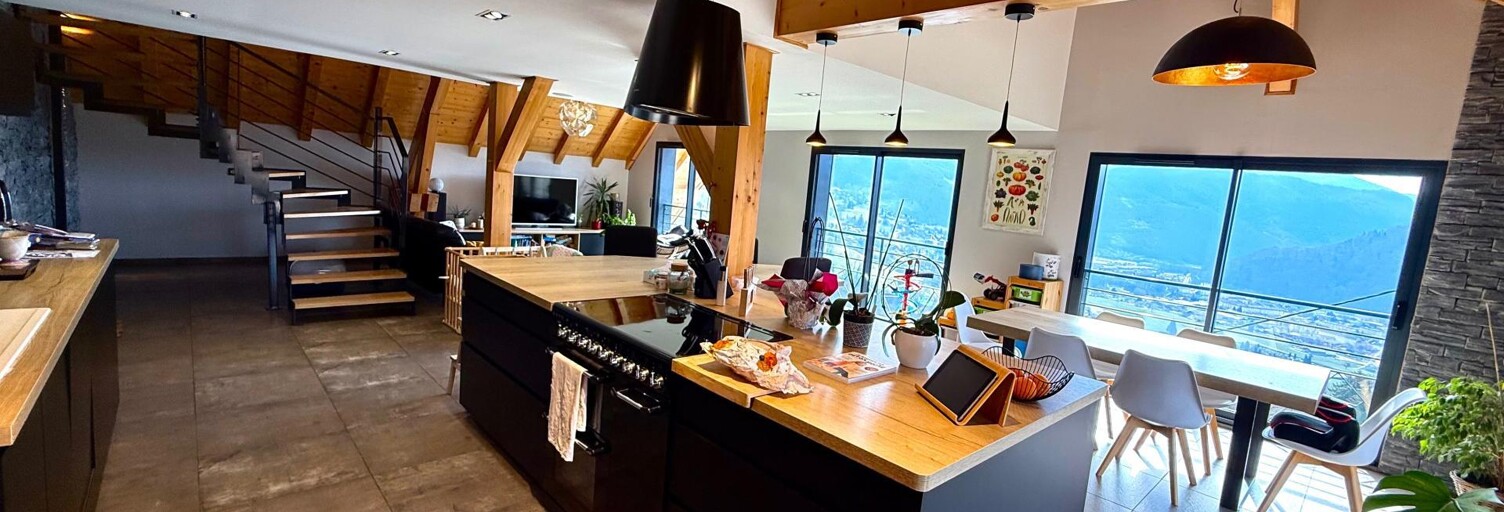 Maison 7 Pièces 289 m² à vendre à Ugine (73400)