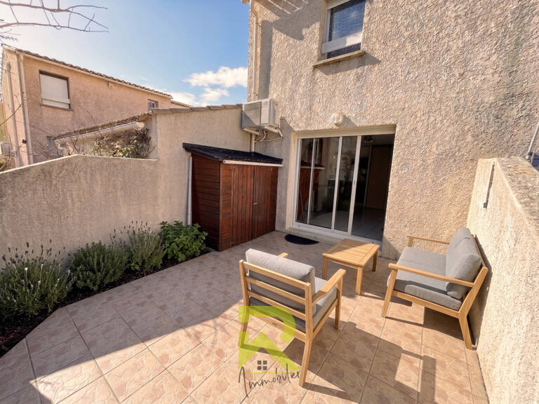Grau d'Agde : Charmante maison traversante de type 3 avec te — photo 1